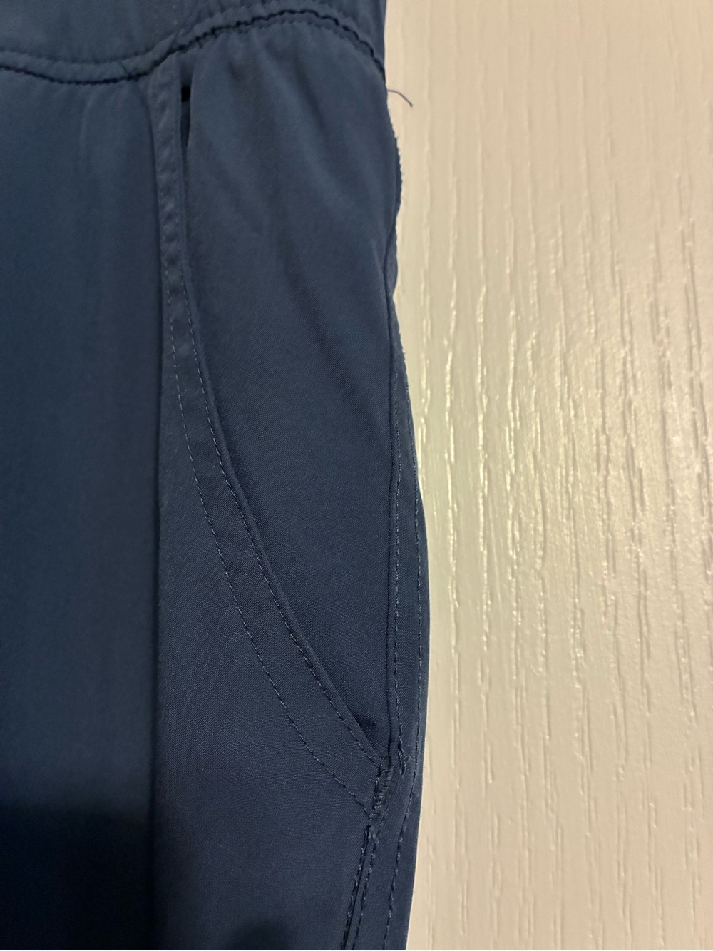 Eddie Bauer Straight Leg Pants in Deep Blue - Picture 4 of 5